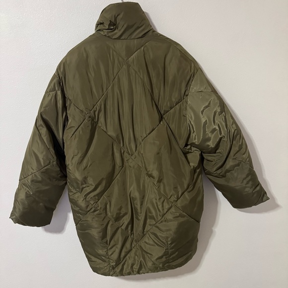 Free People Ella Puffer Puffa Jacket Olive Green Quilted Slouchy Lightweight-M - Picture 3 of 16